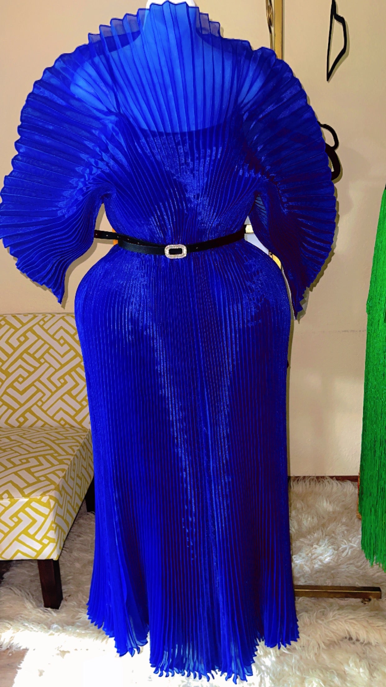 Status Dress