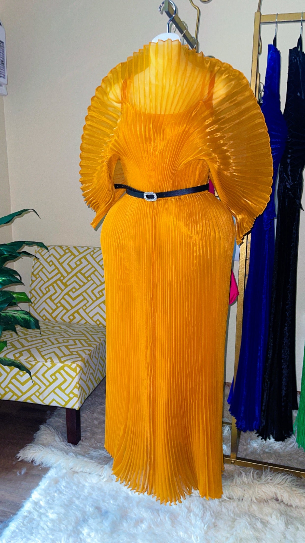 Status Dress